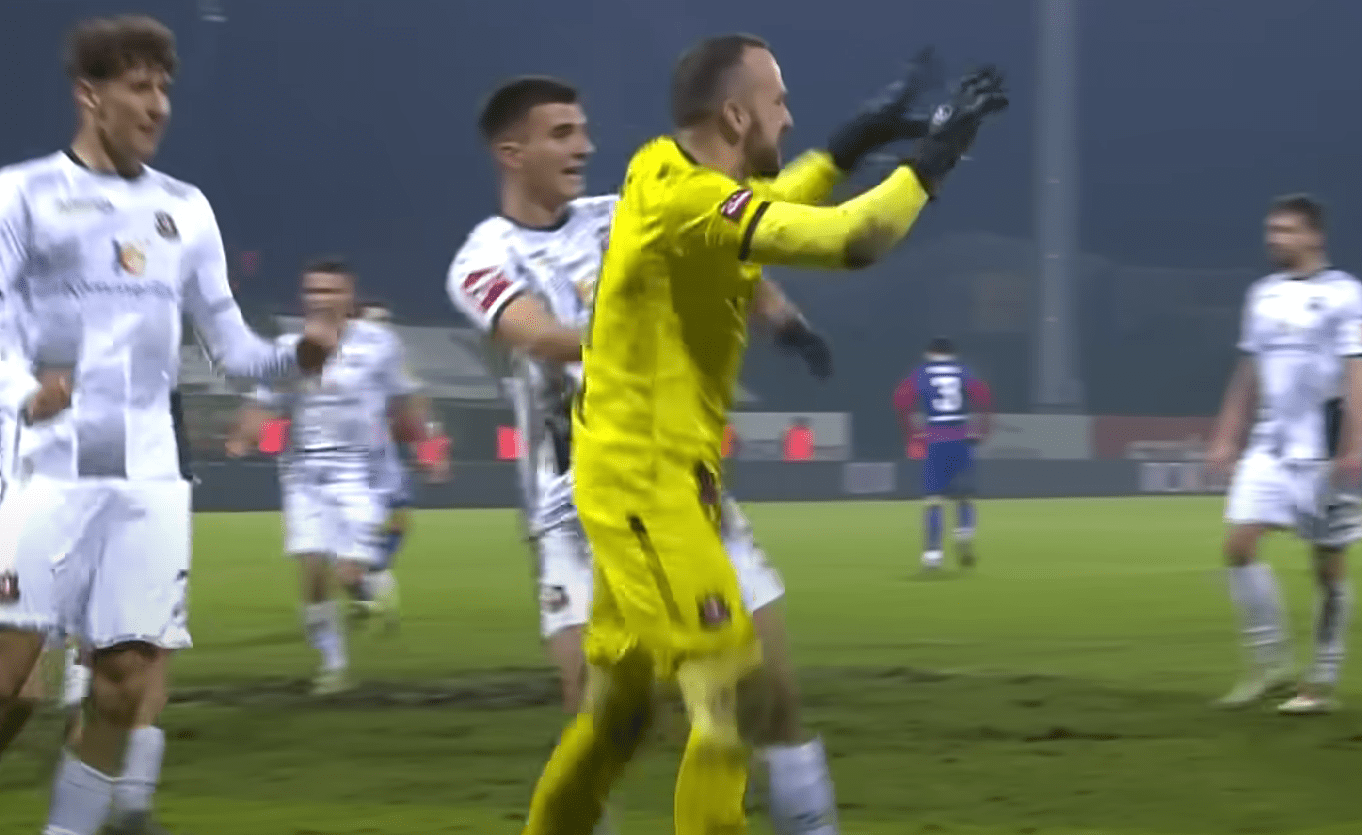[VIDEO] Ovako je zimus Banić slavio obranjeni jedanaesterac Livaji, a sad dolazi u Hajduk